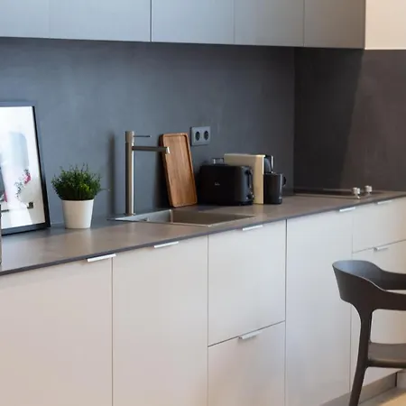 Vlc Host - Cubells Apartman *