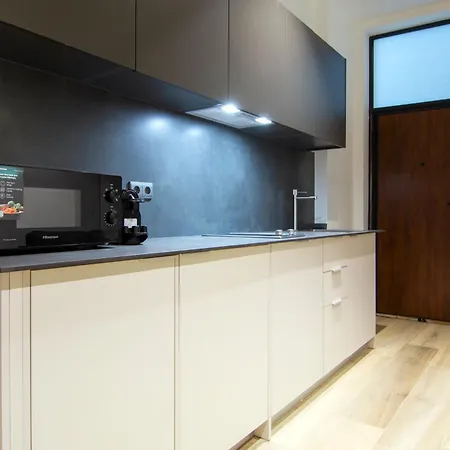 Vlc Host - Cubells Valencia