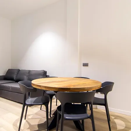 Vlc Host - Cubells Apartman *